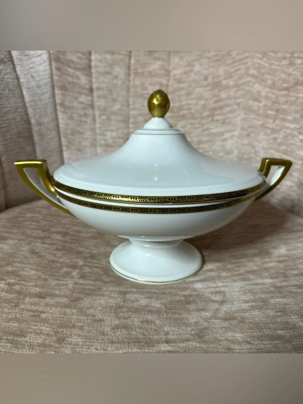 Wittelsbach Lidded Serving Dish Bowl Tureen Gold Porcelain Germany